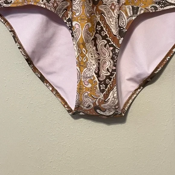 Alana Gunn Campbell High-Waisted Paisley Bottoms Size Medium - Picture 3 of 8